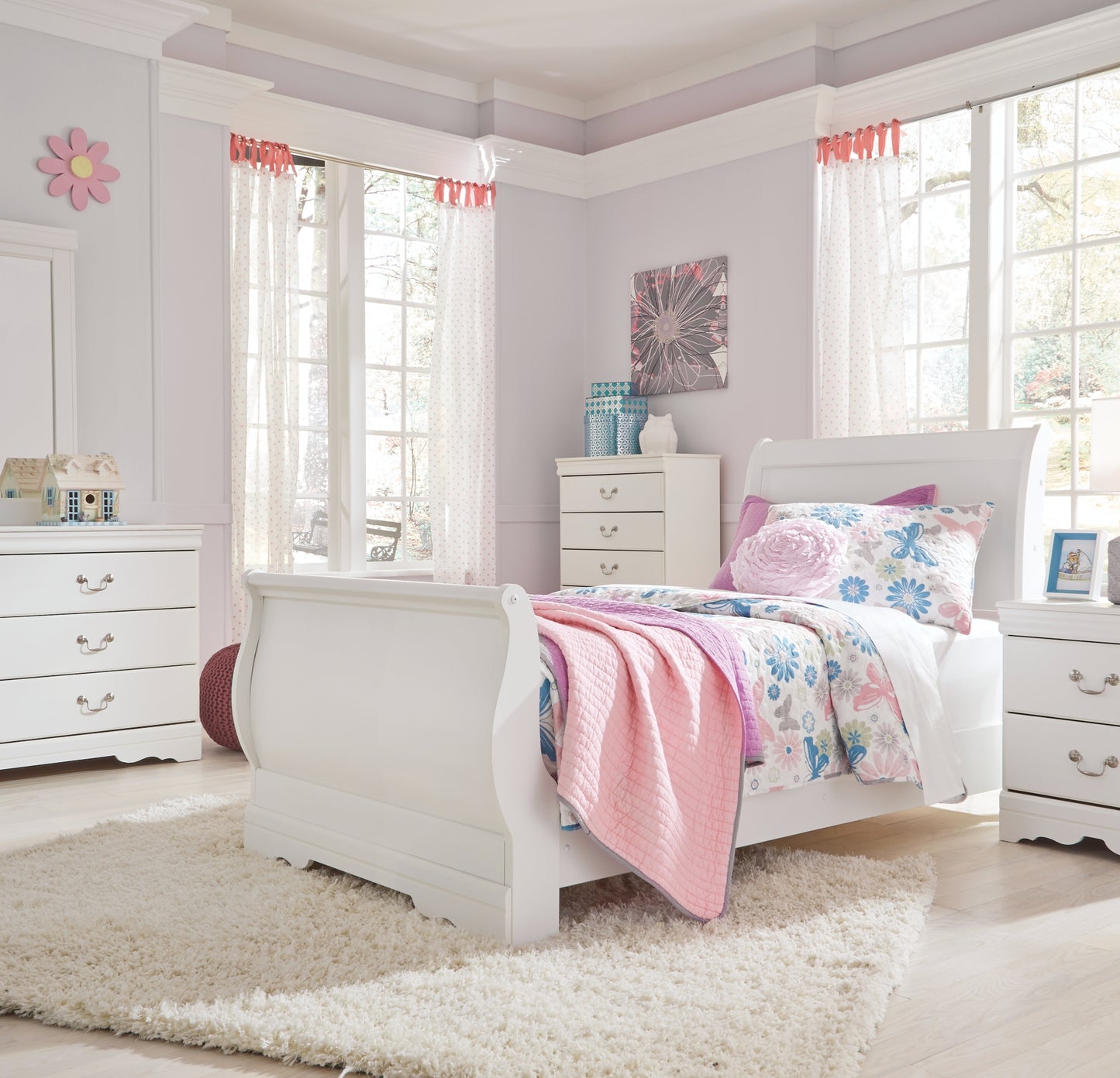 Anarasia Sleigh Bed