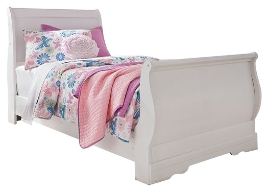 Anarasia Sleigh Bed