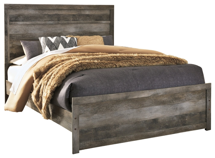 Wynnlow Panel Bed