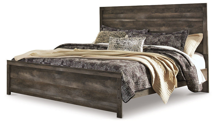 Wynnlow Panel Bed