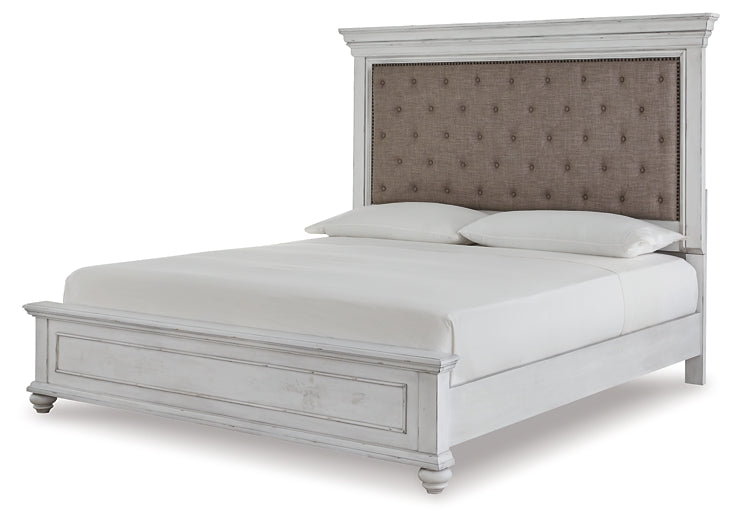 Kanwyn Panel Bed