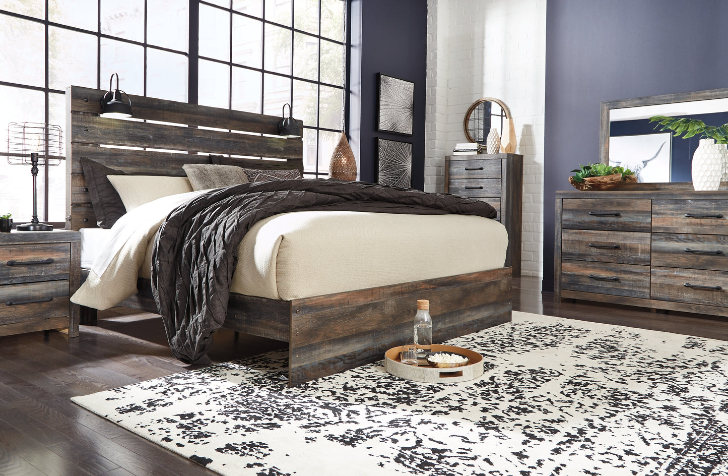 Drystan Panel Bed