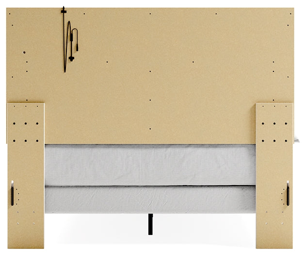 Altyra Panel Bed