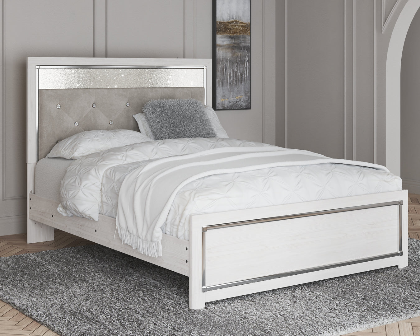Altyra Panel Bed