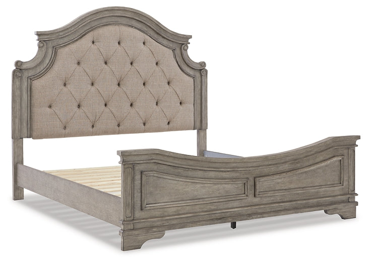 Lodenbay Panel Bed