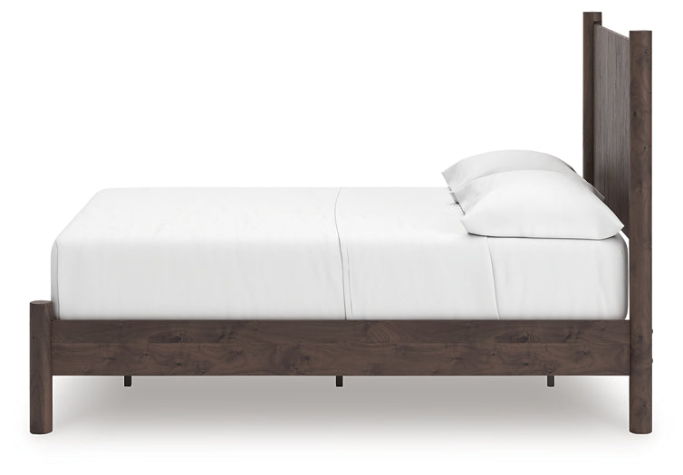 Pamytta Panel Platform Bed