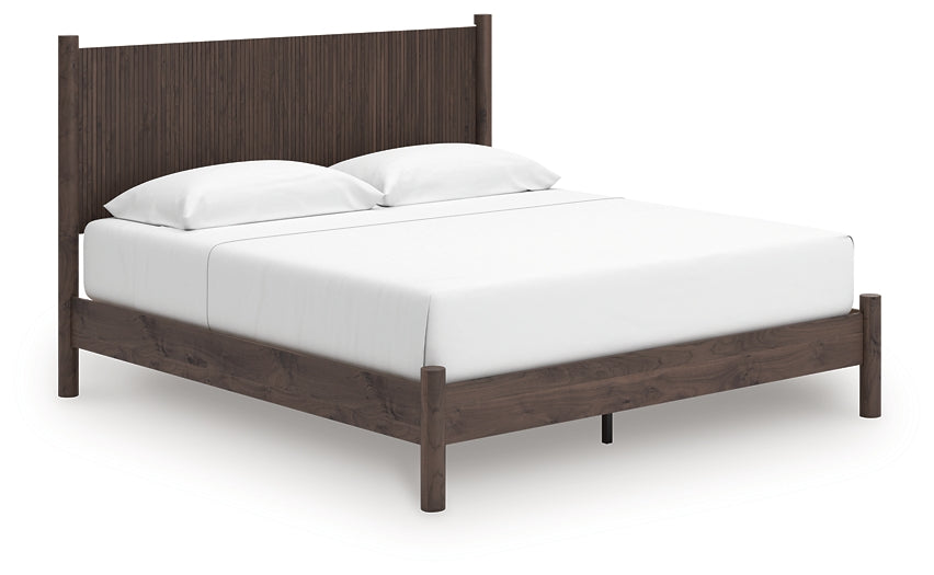 Pamytta Panel Platform Bed