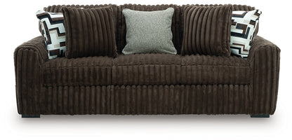 Midnight-Madness Sofa