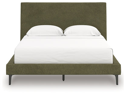 Chirason Queen UPH Bed w/Roll Slats