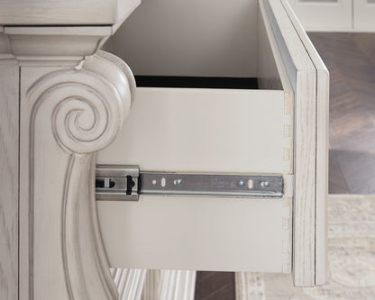 Bruchandi Dresser
