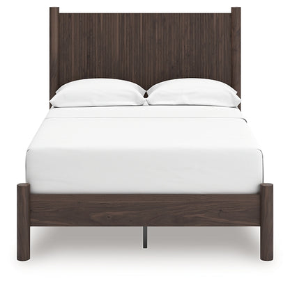 Pamytta  Panel Platform Bed