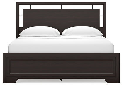Covetown California King Panel Bed with Mirrored Dresser
