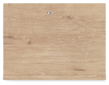 Cielden King Panel Bed with Mirrored Dresser and Nightstand