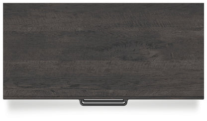 Hollivern Full Panel Bed with Mirrored Dresser and Chest