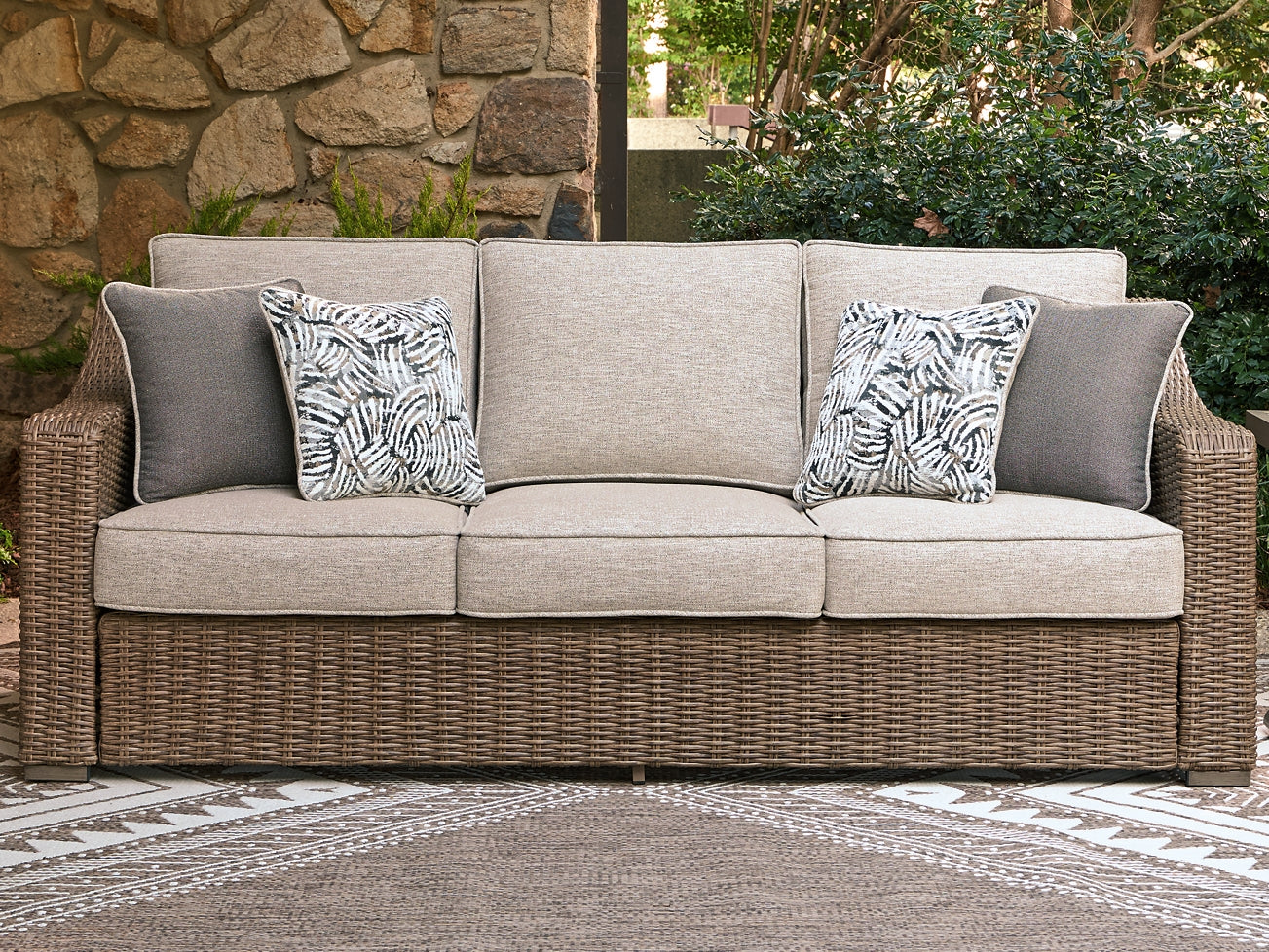 Laguna Heights Sofa with Cushion
