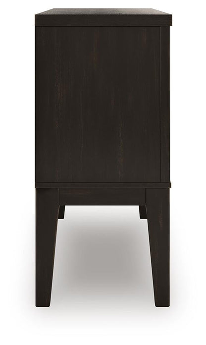 Galliden Dining Room Server