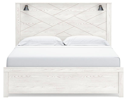 Gerridan King Panel Bed with Mirrored Dresser