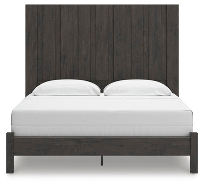 Fraluna King Panel Bed, Dresser, Mirror, Chest and Nightstand