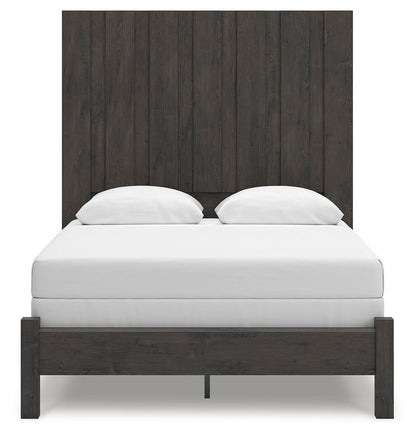 Fraluna Queen Panel Bed, Dresser, Mirror, Chest and Nightstand