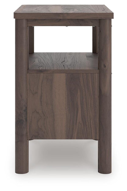 Pamytta Queen Upholstered Panel Bed, Dresser, Mirror and Nightstand