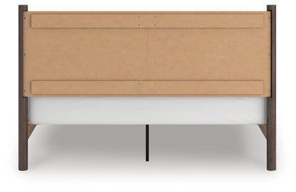 Pamytta King Panel Platform Bed, Dresser and Mirror