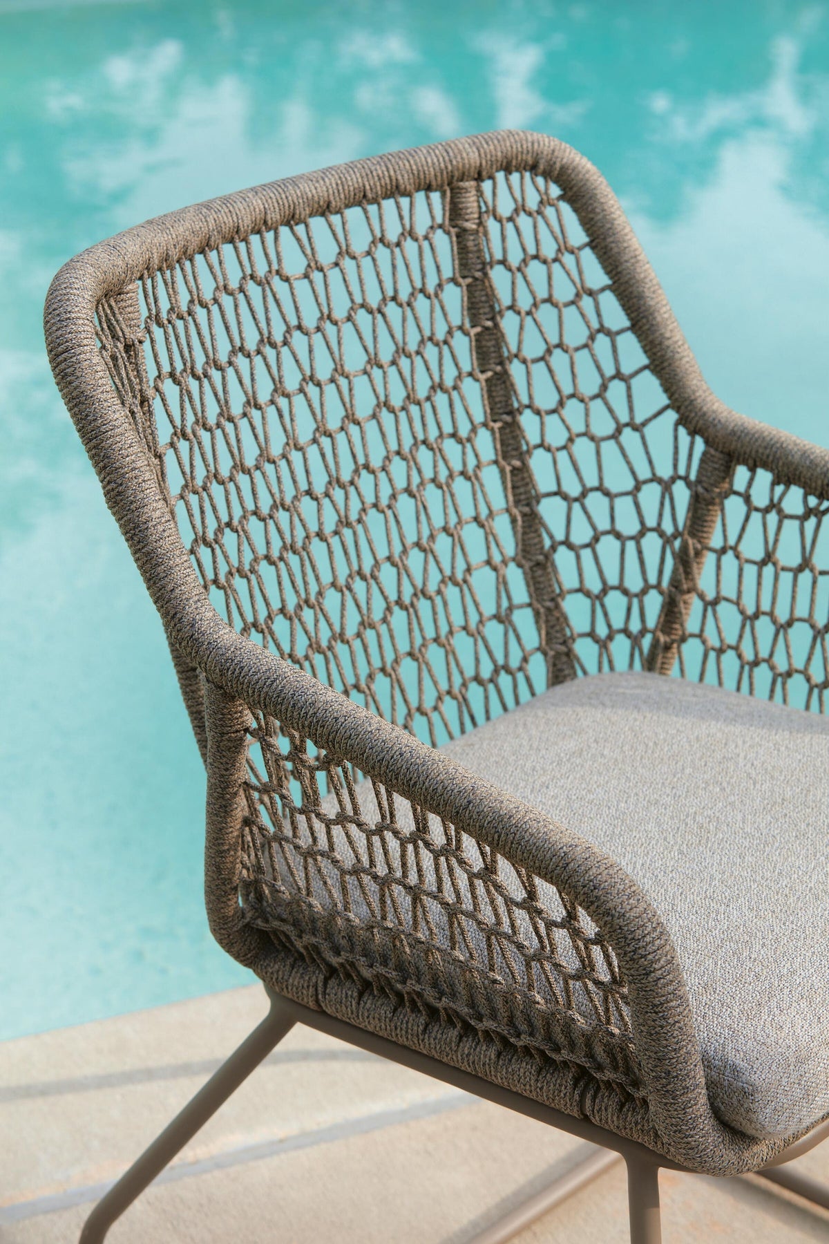 Majors Beach Chairs w/CUSH/Table Set (3/CN)