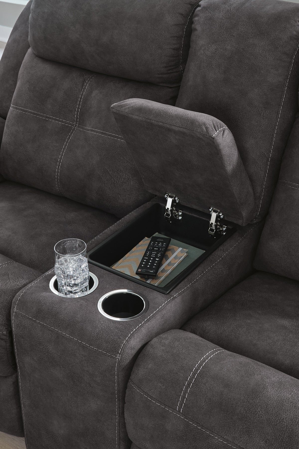 Brysonview DBL Rec Loveseat w/Console