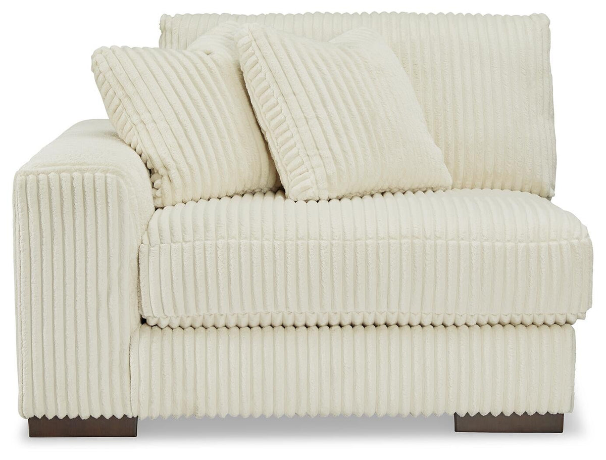 Lindyn 6-Piece Sectional